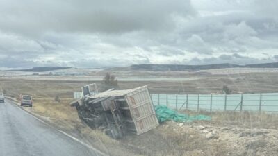 Eskişehir’de meydana gelen bir kaza, Seyitgazi ilçesi Kırka Mahallesi girişinde