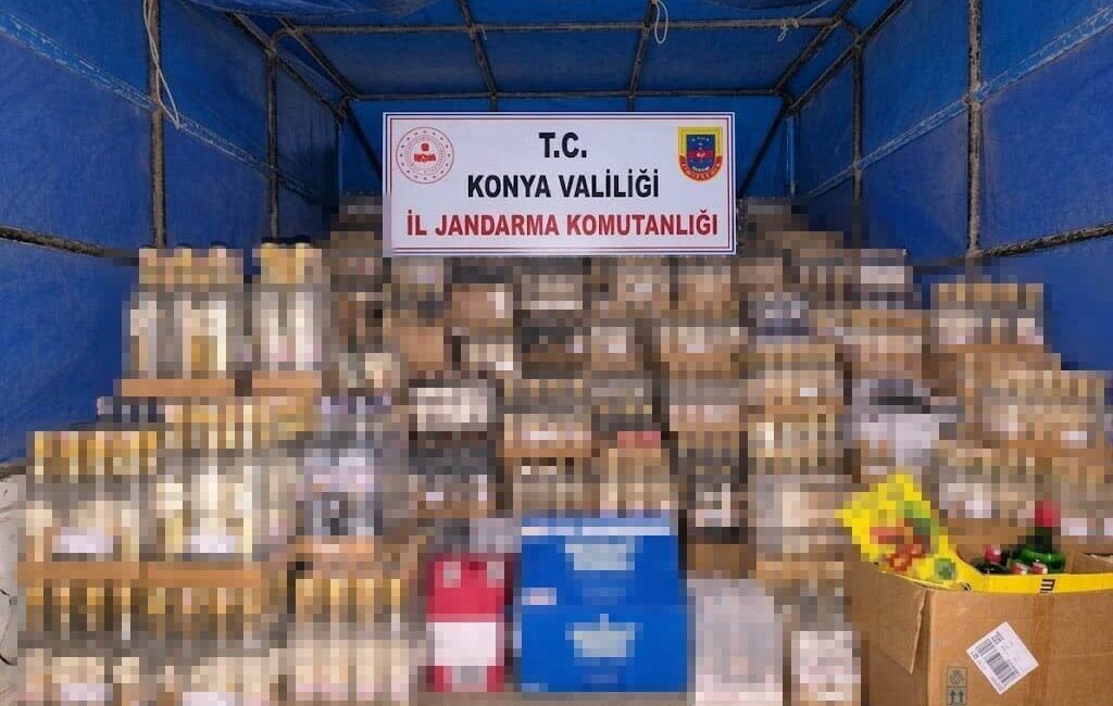 Konya’da İl Jandarma Komutanlığı ekiplerinin 15 günlük operasyonunda kaçak sigara,