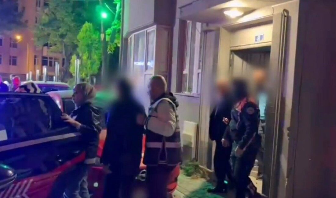 Konya’da polis ekipleri tarafından gerçekleştirilen operasyonda bir iş yerinde kumar