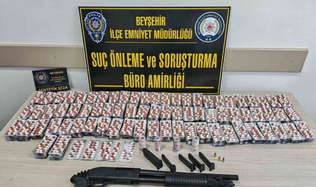 Konya’da gerçekleştirilen polis operasyonunda çok sayıda uyuşturucu madde bulunarak 5
