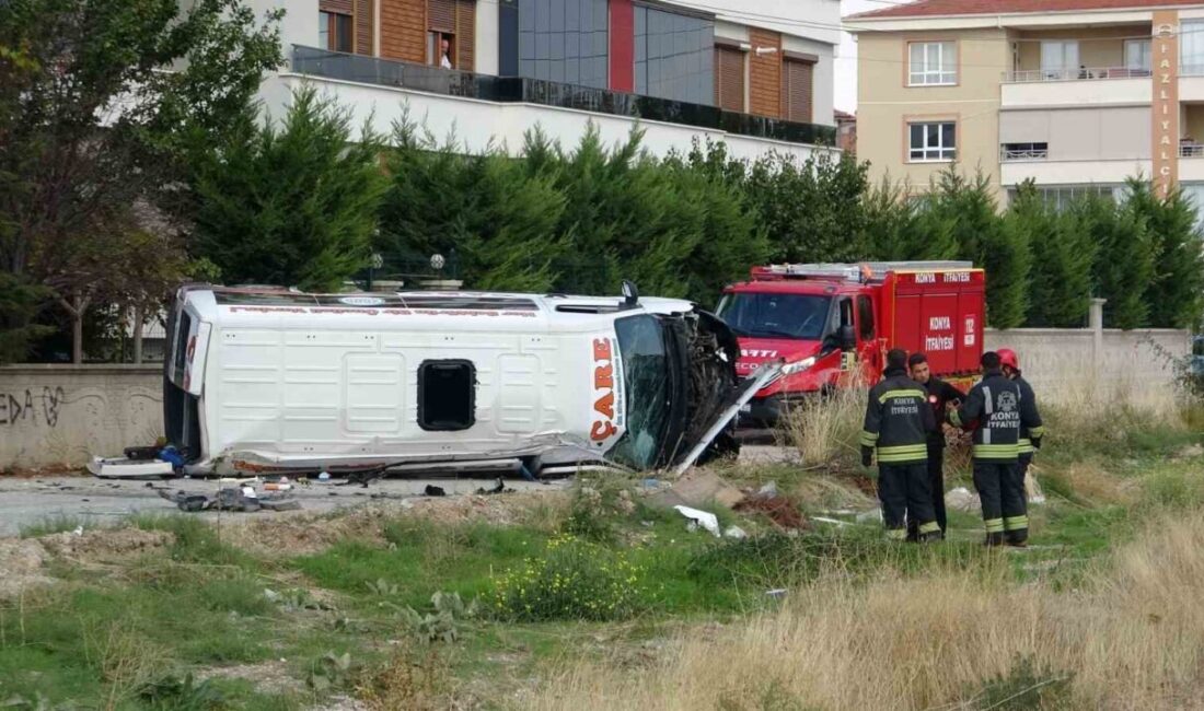 Konya’da bir rehabilitasyon merkezinin servis minibüsü ile bir otomobilin çarpışması