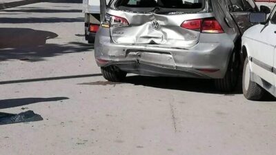 Ereğli ilçesinde meydana gelen zincirleme trafik kazasında 4 araç karıştı