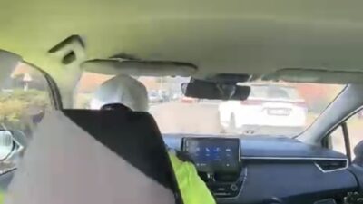 Eskişehir’de KPSS’ye geç kalacağını fark ederek yol üzerindeki trafik polislerinden