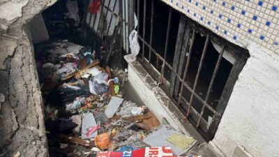 Küçükçekmece’deki bir evin bodrum katı, dere yatağında yaşanan su baskını