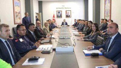 Kütahya Valiliği’nin ev sahipliğinde gerçekleşen İl Güvenlik ve Asayiş Toplantısı,