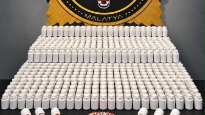 Malatya’da gerçekleştirilen operasyonda, sokak satıcılarına yönelik 44 bin 616 adet