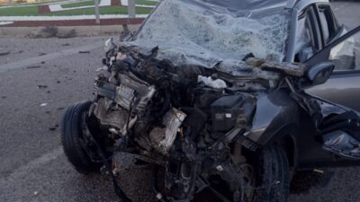 Malatya’da gerçekleşen bir trafik kazasında minibüs ile otomobil çarpıştı ve