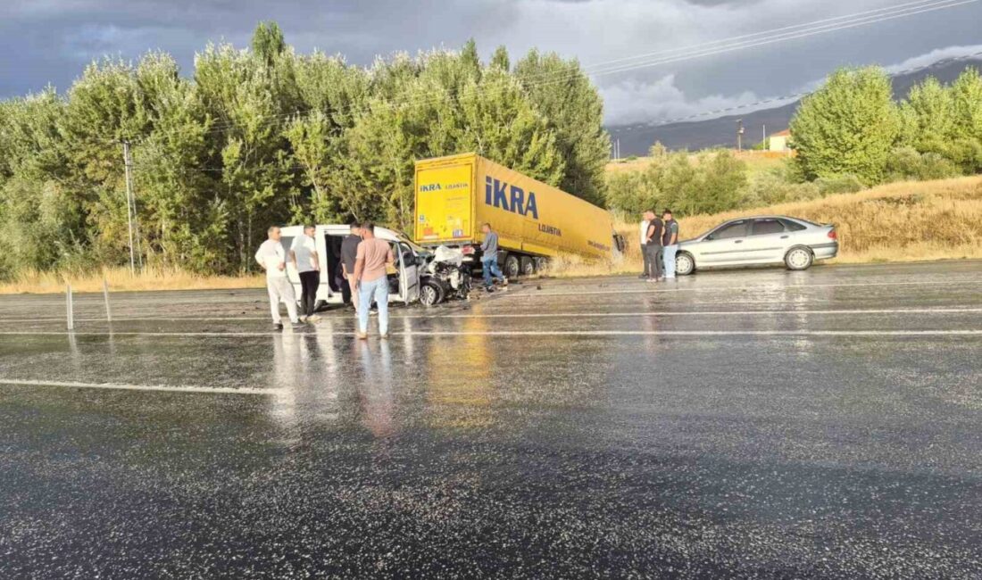 Malatya’nın Doğanşehir ilçesinde otomobil ile tırın çarpışması sonucu meydana gelen