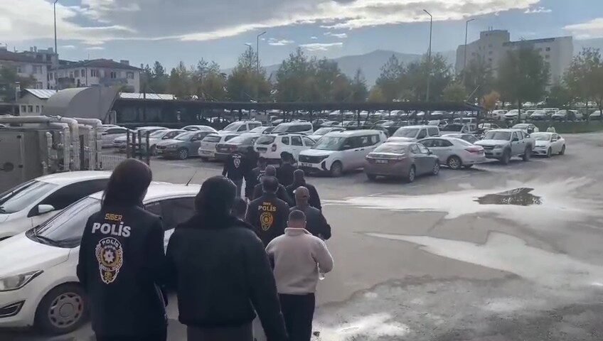 Malatya ve Siirt’te düzenlenen eş zamanlı operasyonlarda, yasa dışı bahis