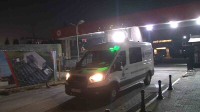 İstanbul Maltepe’de bulunan 7 katlı bir binanın 3 katının çökmesi