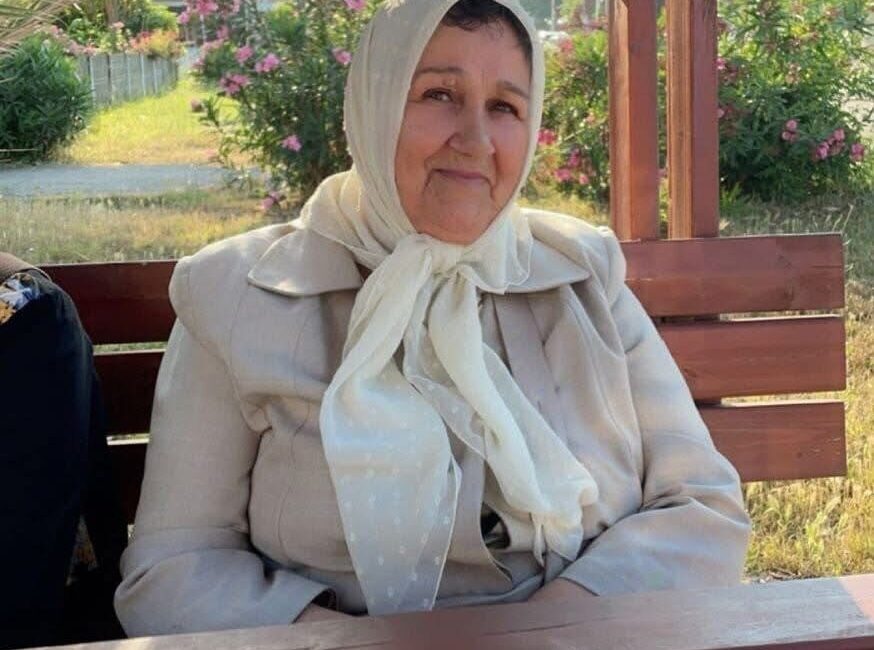 Manisa’nın Akhisar ilçesinde tur otobüsü ile çekici aracının çarpışması sonucu