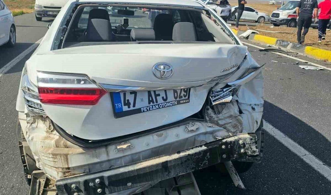 Mardin’in Nusaybin ilçesinde 3 aracın karıştığı zincirleme trafik kazasında 5