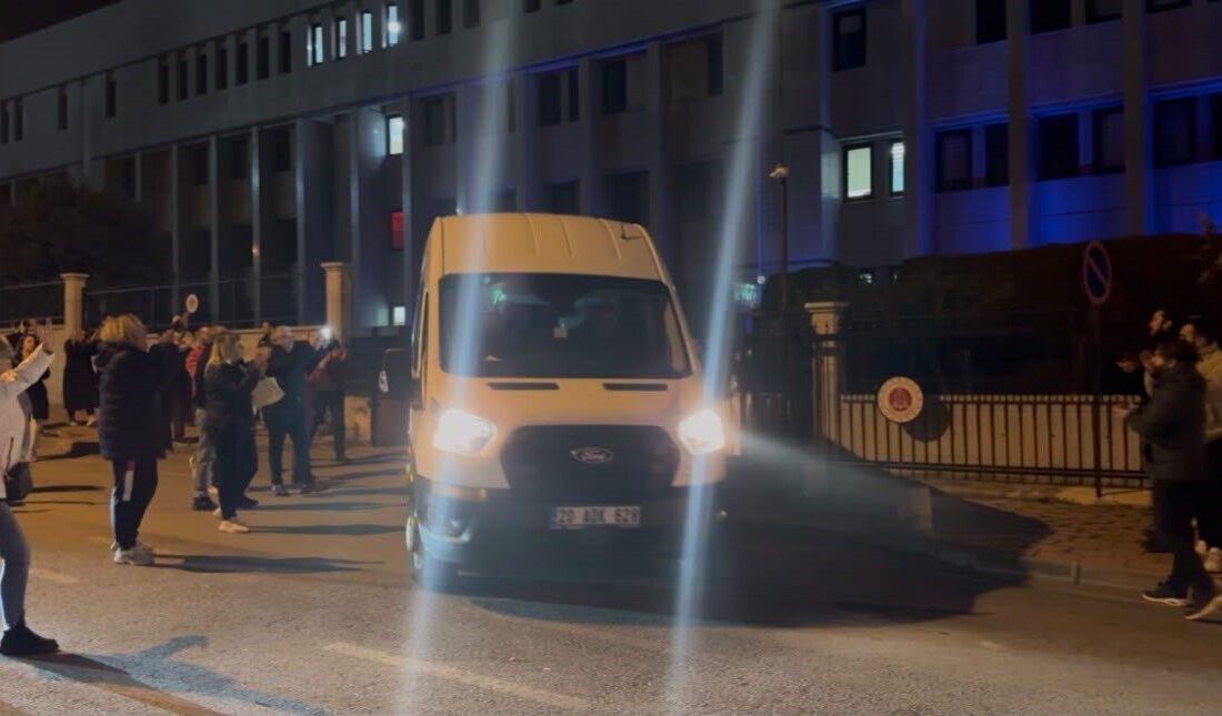 Denizli’de Merkezefendi Belediyesi’ne yönelik yürütülen soruşturma kapsamında adliyeye sevk edilen