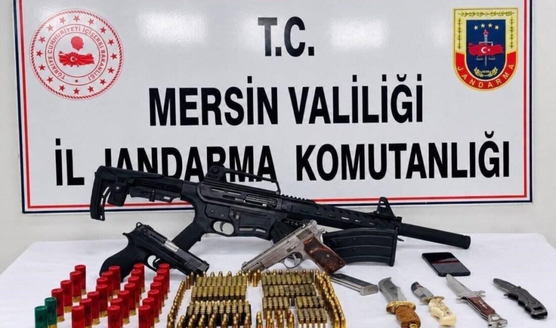 Mersin’de jandarma ekipleri tarafından gerçekleştirilen operasyonda, silah kaçakçılığı suçuna karıştığı