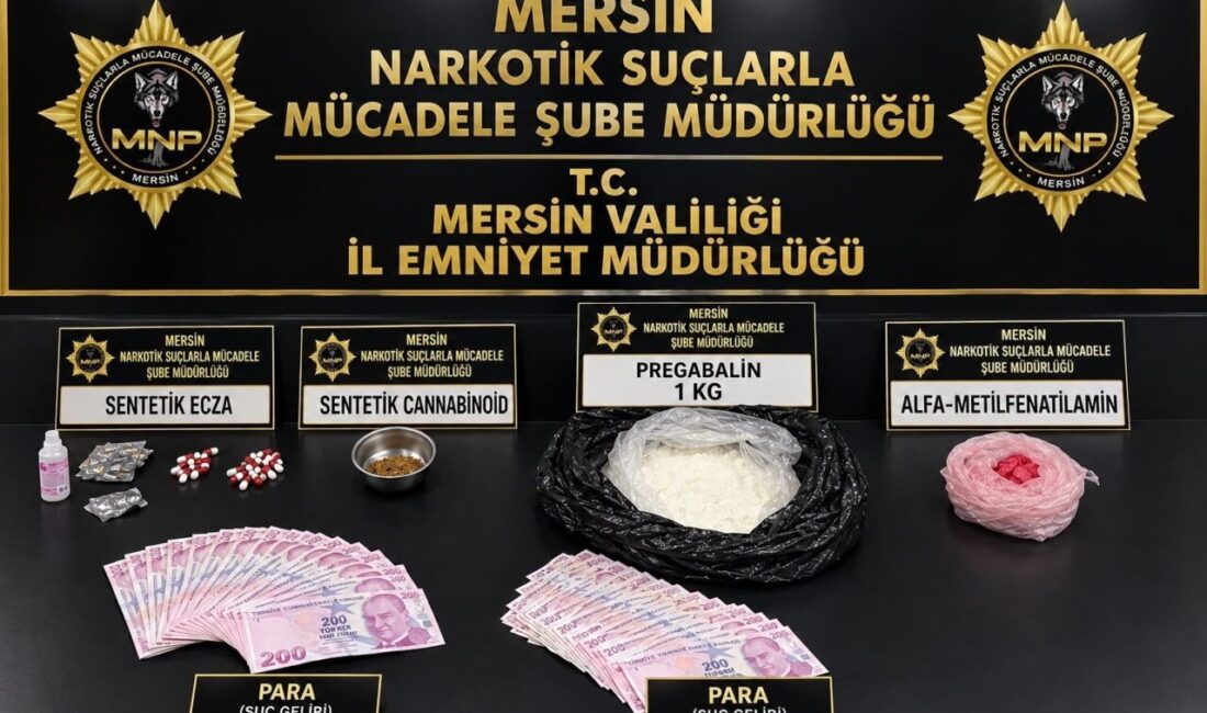 Mersin’de uyuşturucu ticareti yapan sokak satıcılarına yönelik düzenlenen operasyonlarda, çeşitli