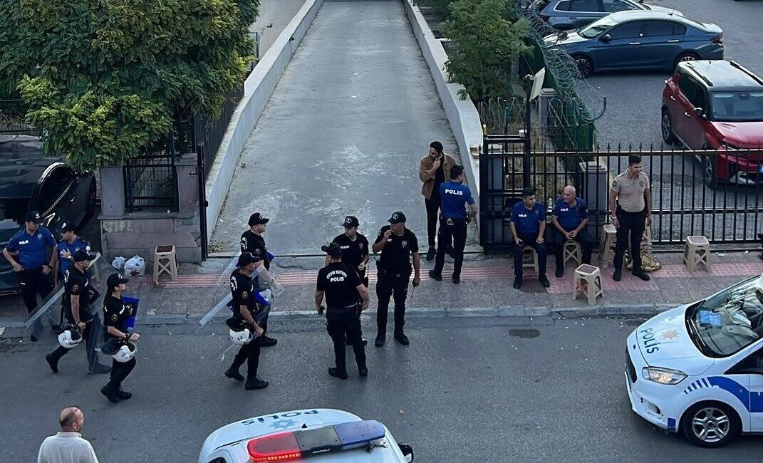 Mersin’de yolsuzluk iddialarını içeren bir soruşturma kapsamında 34 şüphelinin tutuklandığı