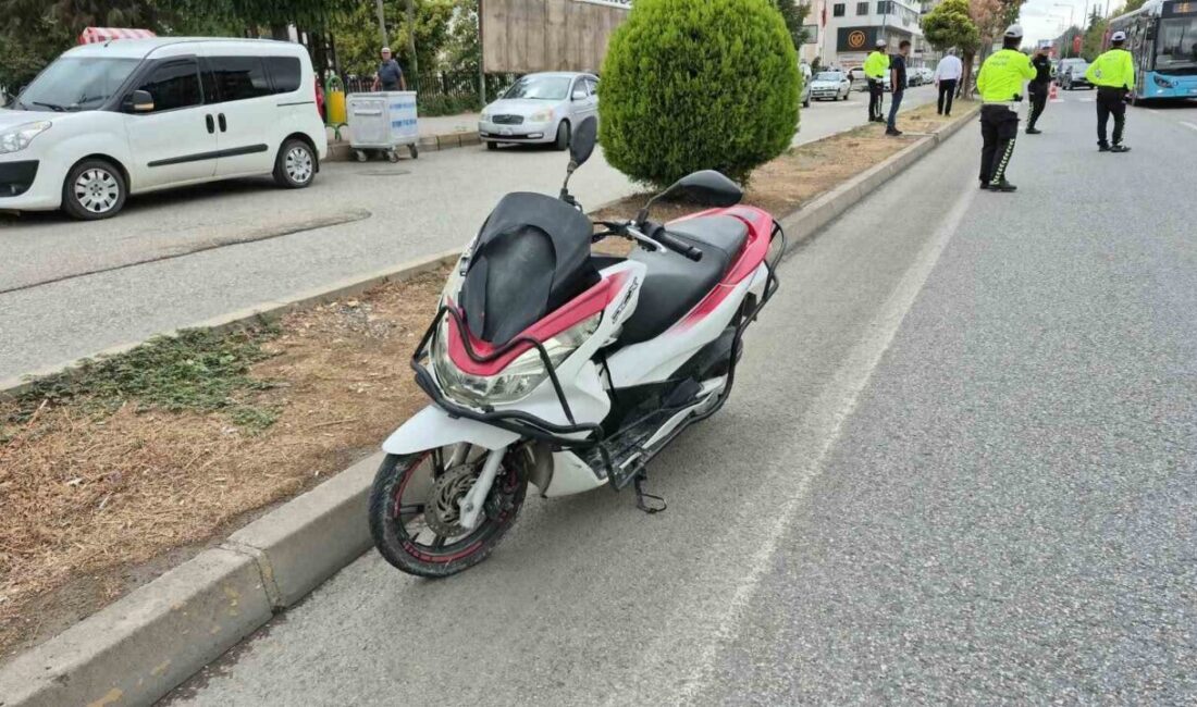 Adıyaman’da meydana gelen trafik kazasında, bir motosikletin yayaya çarpması sonucu