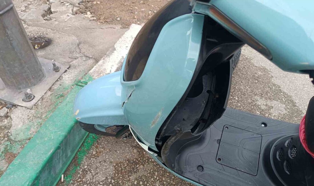 Bursa’nın Osmangazi ilçesinde karşıdan karşıya geçmeye çalışan yayaya motosiklet çarptı.