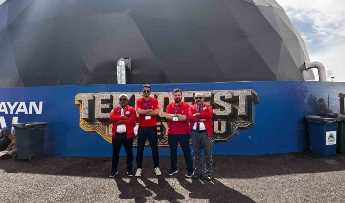 Malatya Turgut Özal Üniversitesi öğrencileri, TEKNOFEST Güneydoğu 2026’da düzenlenen 2242