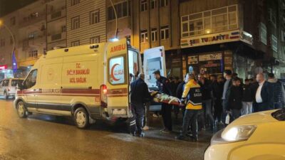 Muş’ta otomobil ile motosikletin çarpışması sonucu meydana gelen trafik kazasında