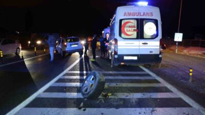 Nevşehir’de, Üçgüzeller mevkisinde meydana gelen trafik kazasında, iddiaya göre Çinli