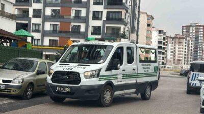 Niğde’de 22 yaşındaki genç kız bir binanın çatı katında ölü