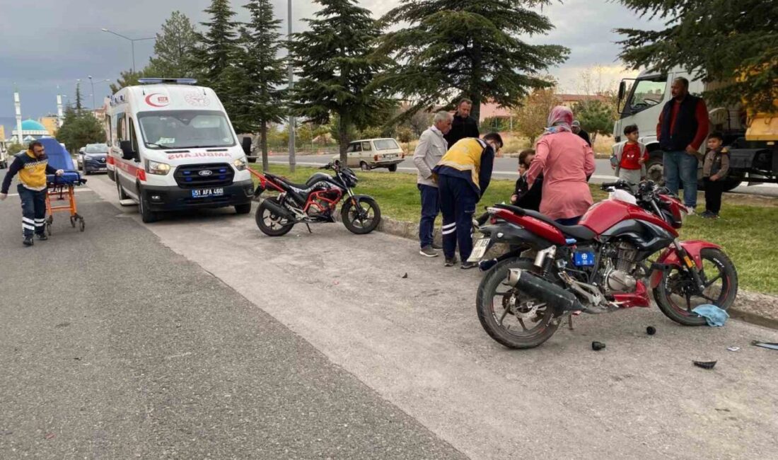 Niğde’de meydana gelen bir trafik kazasında, iki motosikletin kafa kafaya