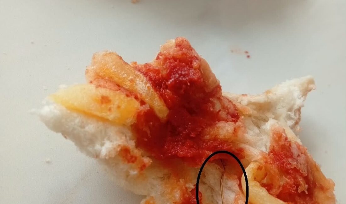 Antalya’nın bir mahallesinde yaşanan olayda, bir baba, 9 yaşındaki oğlunun