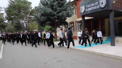 Samsun ve Amasya illerinde öğrenim gören gençler, Hava Kuvvetleri Komutanlığı’na