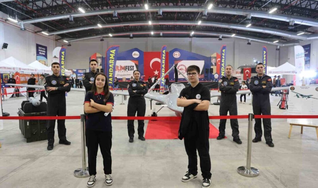 Elazığ’da düzenlenen “BilimFest Elazığ” etkinliği kapsamında, Ahmet Tevfik Ozan Fuar