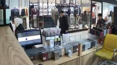 Elazığ’da bir çocuk, kokladığı parfüm hoşuna gidince cebine koyup işletmeden