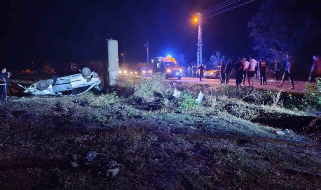 Osmaniye’nin Düziçi ilçesinde meydana gelen trafik kazasında, bir araç şarampole
