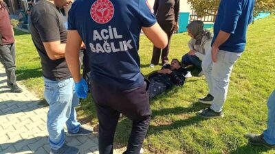 Besni ilçesinde meydana gelen trafik kazasında, motosiklet ile otomobil çarpıştı