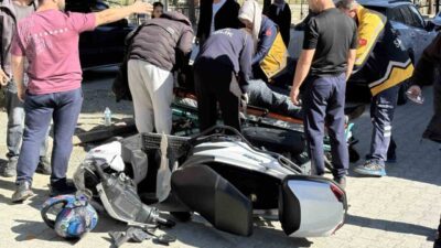 Tosya ilçesinde meydana gelen trafik kazasında, motosiklet ile otomobil çarpıştı