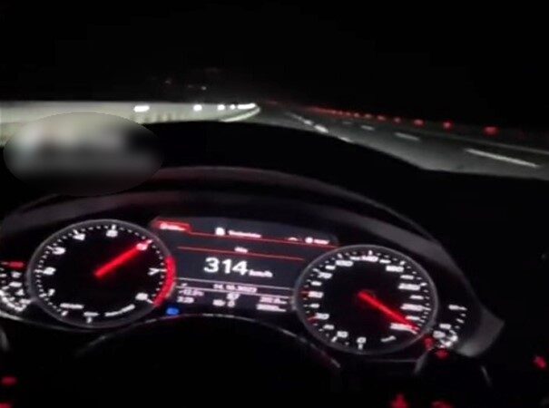 İzmir’de bir sürücü, kullandığı otomobilin kadranında 314 kilometre hız gördüğü