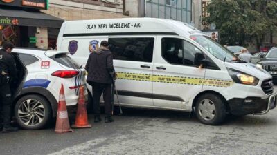 Sarıyer’de bir iş yerine, motosiklet kullanan iki saldırgan tarafından silahlı
