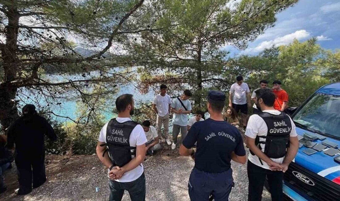 Muğla’nın Marmaris ilçesine bağlı Özgök koyunda Jandarma ve Sahil Güvenlik
