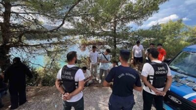 Muğla’nın Marmaris ilçesine bağlı Özgök koyunda Jandarma ve Sahil Güvenlik