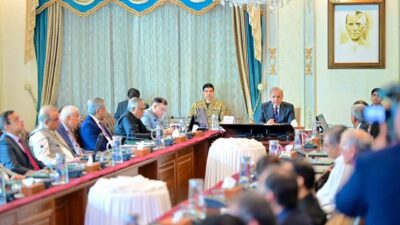 Pakistan Cumhurbaşkanı Asıf Ali Zerdari, Khyber Pakhtunkhwa eyaletindeki güvenlik sorunları