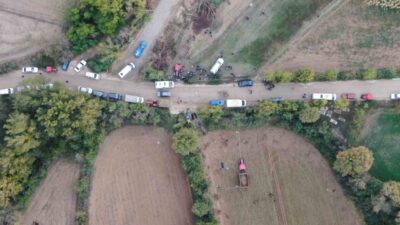 Kastamonu’nun Taşköprü ilçesinde, aralarında husumet bulunduğu öne sürülen bir aile