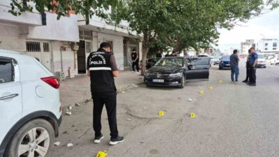 Adıyaman’da bir otomobilin park halindeyken kurşunların hedefi olduğu bildirildi. Sümerevler