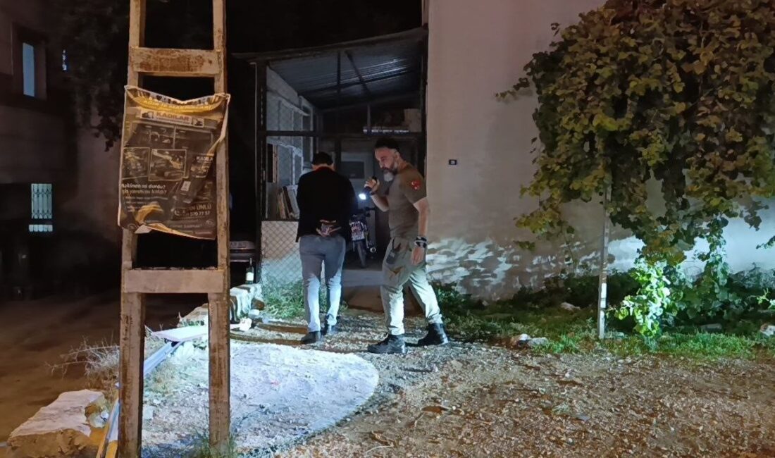 Adana’nın Kozan ilçesinde, Aslanpaşa Mahallesi Şehit Mustafa Ergül Sokak’ta bulunan