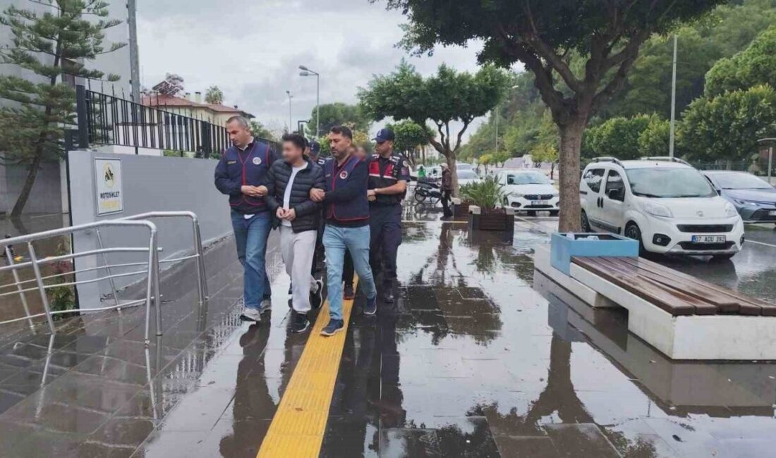 Antalya’nın Manavgat ilçesinde plakasız motosikletle geldikleri restorana silahlı saldırı olayının