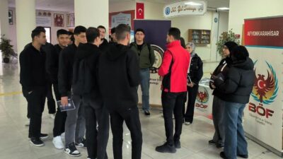 Afyonkarahisar’da polis ekipleri, üniversite öğrencilerine yönelik “El Ele Güvenli Geleceğe”