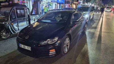Eskişehir’de abartılı egzoz nedeniyle durdurulan bir aracın sürücüsü, polise direnerek