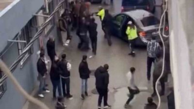 Bursa’da, sivil trafik ekiplerinin dur ihtarına uymayan bir araç, polisin