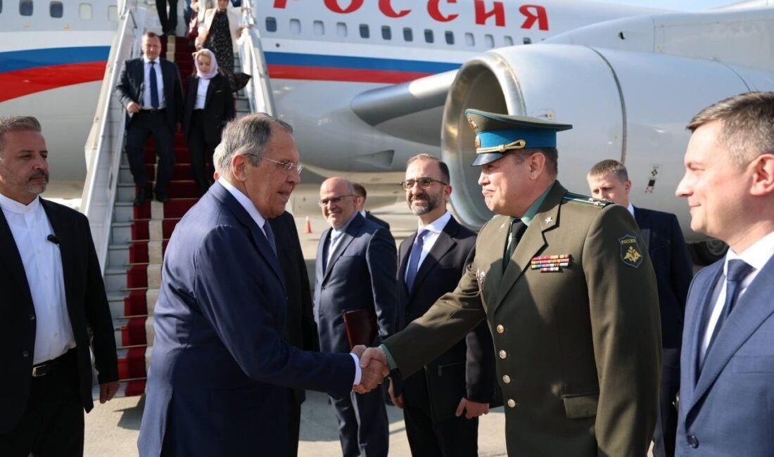 İran Dışişleri Bakanı Abbas Arakçi, Rus mevkidaşı Sergey Lavrov’un Tahran’daki
