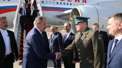 İran Dışişleri Bakanı Abbas Arakçi, Rus mevkidaşı Sergey Lavrov’un Tahran’daki