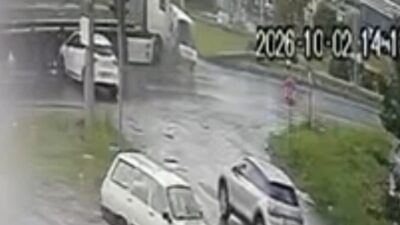 Samsun’un Atakum ilçesinde meydana gelen trafik kazasında bir tırın iki