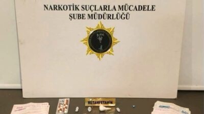 Samsun İlkadım ilçesinde polis ekipleri tarafından gerçekleştirilen operasyonda, 12 kişinin